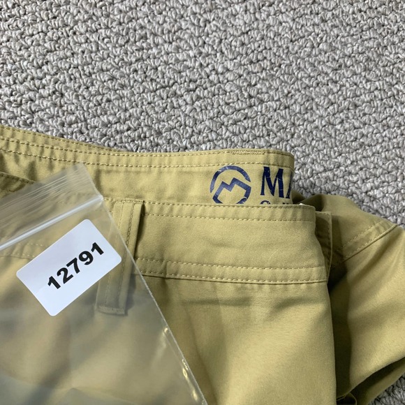 Magellan Outdoors Mens Shorts Size‎ 40 Yellow Fishing Outdoor Cargo Pockets - Picture 10 of 10
